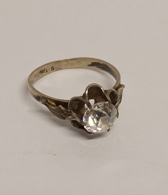 Кольцо Пион с крупным фианитом серебро 875. Материал: Серебро 875 
Страна: СССР 
Состояние: 