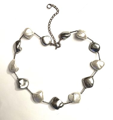 Колье Барокко-жемчуг. Состояние: Отличное 
*Материалы: искусственный жемчуга-барокко, Размер: 