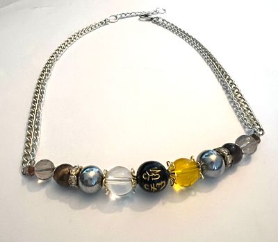 Авторское колье &laquo;Солнечное&raquo;. Состояние: Отличное 
*Материалы: натуральные камни 
Размер: 43 см 
