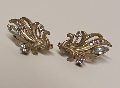 Серьги с топазами серебро 925 Россия. Материал: Серебро 925 пр 
Страна: Россия 
Состояние: 