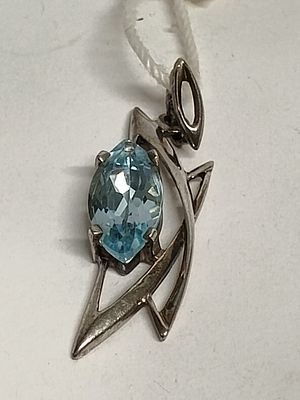 Подвеска с топазом серебро 925 Россия. Материал: Серебро 925 пр 
Страна: Россия 
Состояние: 