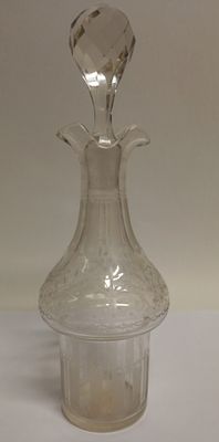 Графин для жидких специй стекло Европа 1900-е. Материал: стекло, ручная работа. 
Страна: Европа 