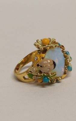 Кольцо БАБОЧКА и ЖУЧОК Эмали
. Состояние: Отличное 
*Размер кольца 18 
Размеры:2 х 2,5 см 