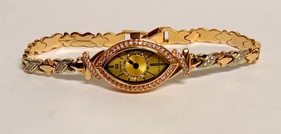 Золотые женские часы НИКА с золотым браслетом. Материал: золото 585 
Страна: Россия 
Состояние: 