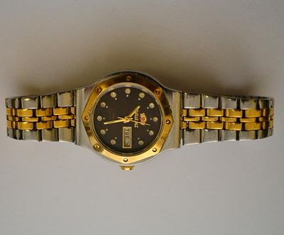 Часы наручные женские ORIENT Япония. Состояние: Отличное 
Длинна: 16 сантиметров 
Диаметр: 3 