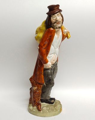 Статуэтка Бродяжка Suima Испания. Материал: Фарфор 
Страна: Испания 
Год: 1980 
Состояние: 