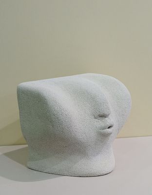 Скульптура МОРСКОЙ БРИЗ газоблок. Материал: Газоблок 
Размеры 25 х 30 см 
Страна: Россия 