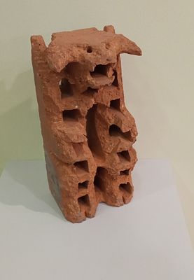 Скульптура ДЕМОН кирпич. Материал: Кирпич 
Размеры 25 х 12 см 
Страна: Россия 
Состояние: Отличное