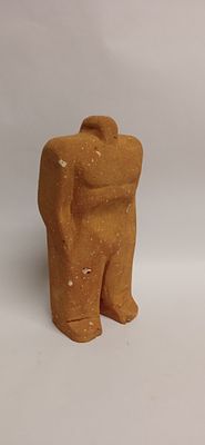 Скульптура " БЫК 90 годы " кирпич. Страна: Россия 
Состояние: Отличное 
*Материал: Кирпич 