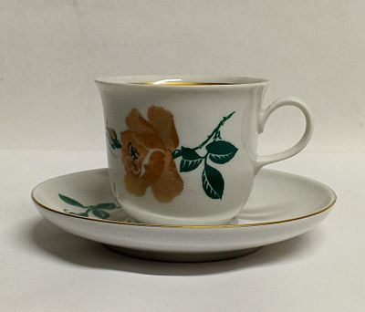 Кофейная пара HENNENBERG Германия. Материал: Фарфор 
Страна: Германия 1970 гг 
Состояние: 