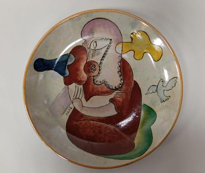 Тарелка декоративная "Мечта". Материал: Фарфор 
Состояние: Отличное 
Длинна: 24 сантиметров