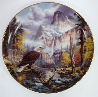 Настенная тарелка Белоголовый орел Англия Wedgewood. Материал: Фарфор 
Страна: Великобритания 