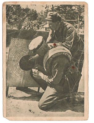 Открытка Красная армия на маневрах "Проверка мишени" СССР 1930-е