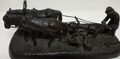 Чугунная скульптура "Крестьянин на пашне" 1915 г.