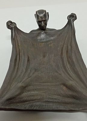 Пепельница Мефистофель под простыней Кузнецов Россия Кас.З 1901 г