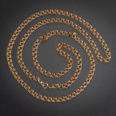 Cadena de doble eslab&oacute;n en oro amarillo de 18 kt. Measurements: Longitud: 66 cms.