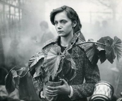 Ирина Купченко на съемках фильма "Чужие письма". 1975. Фотограф - Елена Карусар. Авторский 