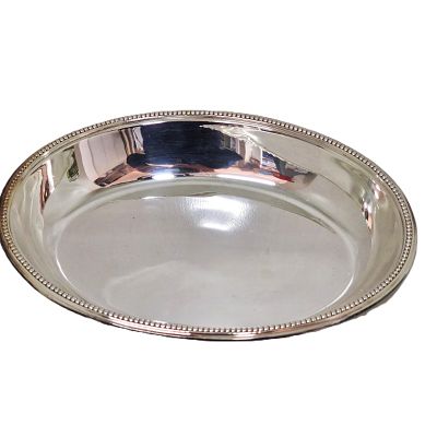 קערה אובלית להגשה וינטג'. קערה מוכבדת ככל הנראה מצופה כסף. שמורה מאוד. זהו פריט ממוספר 22 מתוך 