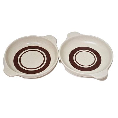 שתי קעריות לפיד וינטג'. קרמיקה בניחוח של פעם. קערות קלאסיות חתומות. 
קוטר -17 ס"מ 
גובה - 3.5 ס"מ