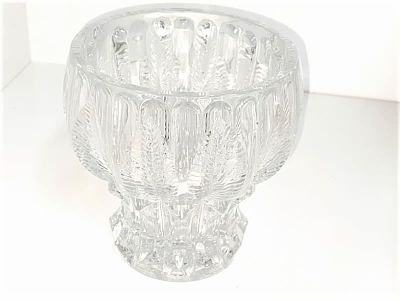 אגרטל מקריסל מהודר. אגרטל קריסטל, ככל הנראה תוצרת רוסיה מרהיב ביופיו כבד מאוד 2.93 ק"ג. 
מיוחד 