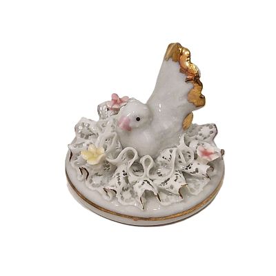 ציפור לנוי מפורצלן. פריט תוצרת איטליה 
קוטר - 5 ס"מ 
גובה - 4 ס"מ