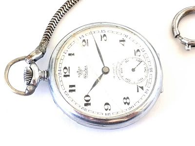 שעון כיס WATEX
. שעון מכני עם שרשרת תוצרת שוויץ. 
לא נבדקה תקינותו. 
קוטר - 4 ס"מ 
על מגן לוח 