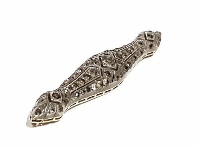 סיכת כסף ישנה עשויה מכסף בצורת נחש . סיכת כסף ישנה עשויה מכסף בצורת נחש משולבת זרקונים. יש לשים 