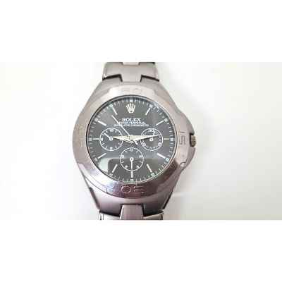 רפליקה של ROLEX. שעון במראה יוקרתי .לא נבדקה תקינותו. 
קוטר הלוח - 3 ס"מ