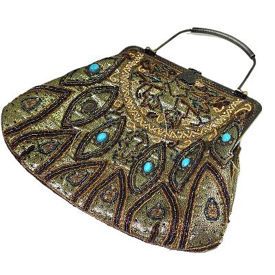 תיק ערב וינטג' מעוטר בחרוזים ובאבני טורקיז מלאכותיות. פריט מרשים, בוהק בצבע מוזהב שזור בחרוזים 