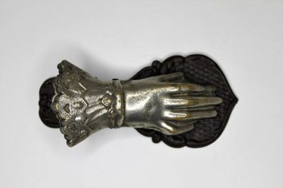 Зажим для бумаг. Российская Империя. 
Начало XX в. Белый металл.