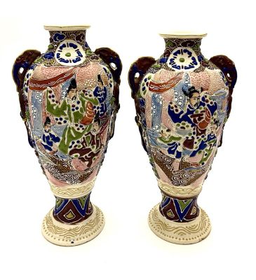 Пара ваз, Япония, 1950 гг. 
Высота 27 см.