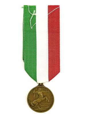 Италия. Медаль за меткую стрельбу &laquo;Кентавр&raquo;. Первая и вторая мировые войны. Король 