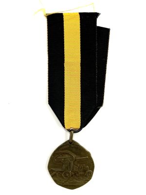 Италия. Медаль автомобильной батареи 102. Клеймо &laquo;L.M&raquo; и &laquo;S.J&raquo;. Артиллерия. Первая и 