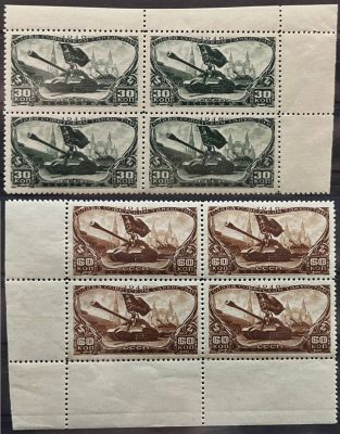 День танкистов. Два угловых квартблока **.1946 г. . 
Танковая колонна на 