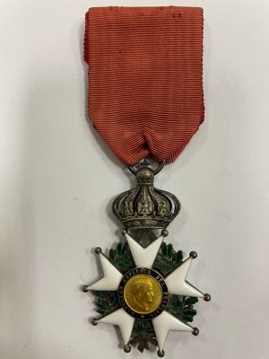 Крест ордена Почетного легиона периода Наполеона III 1850-1870 гг. . Серебро, золото. Размер - 6 