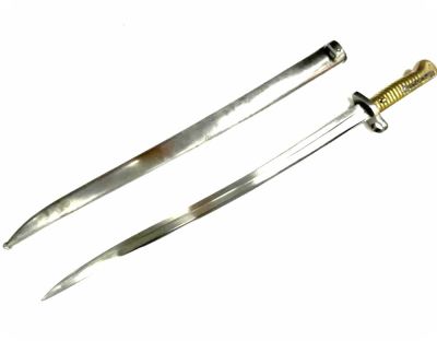 Штык к винтовке Мартини Генри. 
Длина без ножен 59.5 см клинок 45.8 см ширина клинка 3 см.