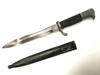 Штык унтер-офицерский К-98 Парадный Золинген 1934-1945 гг. бакелитовые щечки. Клинок никелированный.