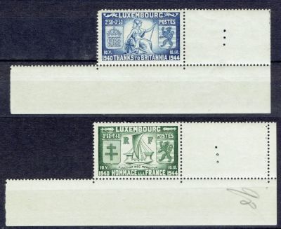 Франция. 2 м. с пропуском печати.