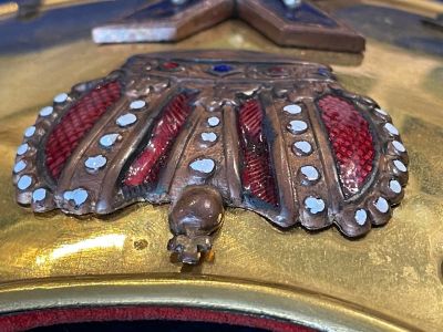 Горжет офицерский Лейб Гвардии Преображенского полка бронза, золочение, 18 на 14 см