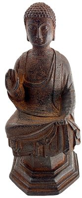 Будда - защитник. Антикварная чугунная статуя. Китай. . Работа эпохи династии Мин (около 1600 