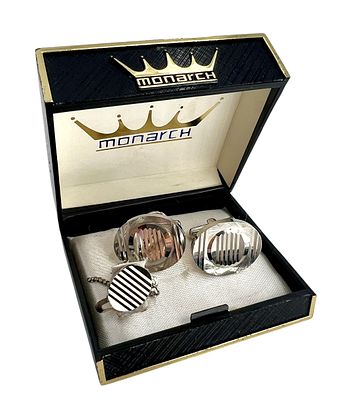 Запонки и застежка "MONARCH", в футляре.