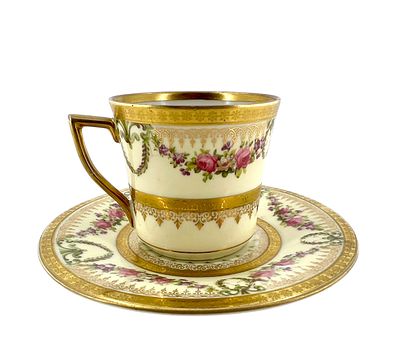 Кофейная пара в стиле ампир. Россия, Санкт-Петербург. Фарфор, полихромная роспись, золочение. 