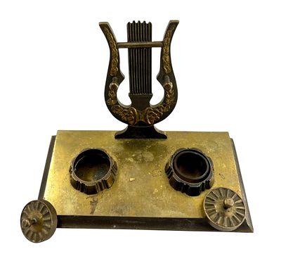 Чернильный набор "Лира". Бронза, XIX век. Высота 10,5 см, ширина 14,5 см.