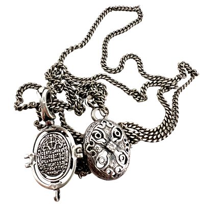 Нательная иконка-образок "Св. Николай Чудотворец". Серебро 925 пробы, вставки. Вес - 15,82 гр. 