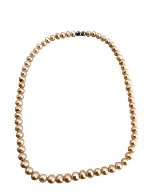 Ожерелье из натурального морского белого жемчуга. . Вес 35,84 гр, диаметр бусин 0,8 см, длина 47 см.