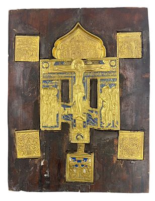 Икона с врезными меднолитыми иконками. Россия, XIX век. Дерево, меднолитая пластина. 