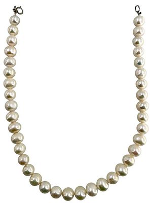 Бусы из натурального морского очень крупного белого шлифованного жемчуга. Вес 78,2 гр. Длина 43 