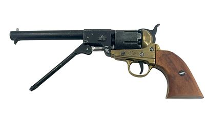 Револьвер. Макет в стиле XIX в. Бронза, металл, дерево. Европа. Механизмы функционируют.