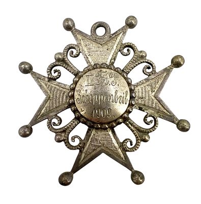 Знак-крест. Германия. Серебро. Начало XX в. Знак-крест. Германия. Серебро. Начало XX в.