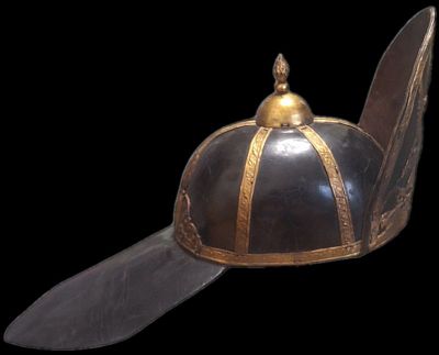 Шапка гвардейская офицера бомбардирских рот эпохи правления Екатерины II. Шапка гвардейская 